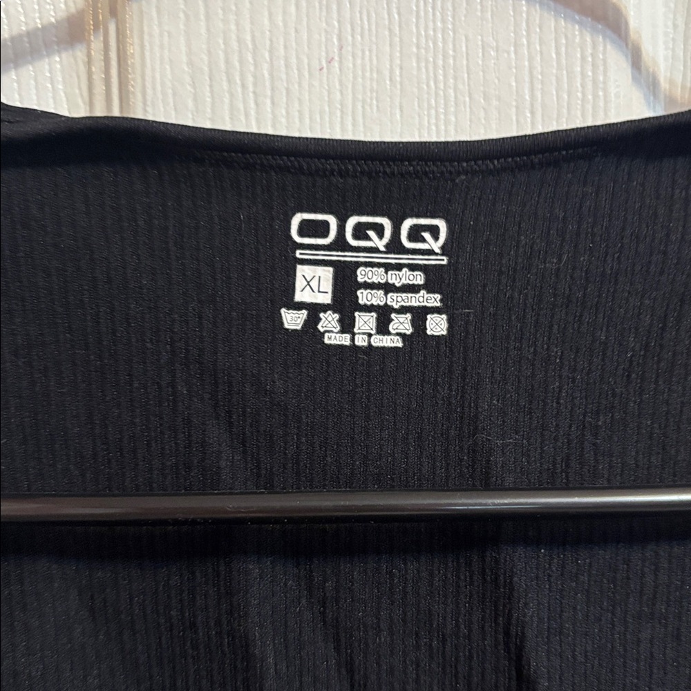 Compression Bodysuit - Picture 2 of 5
